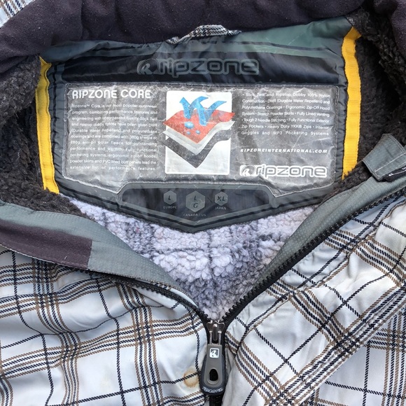 Unisex Winter Jacket - Ripzone - Picture 5 of 16